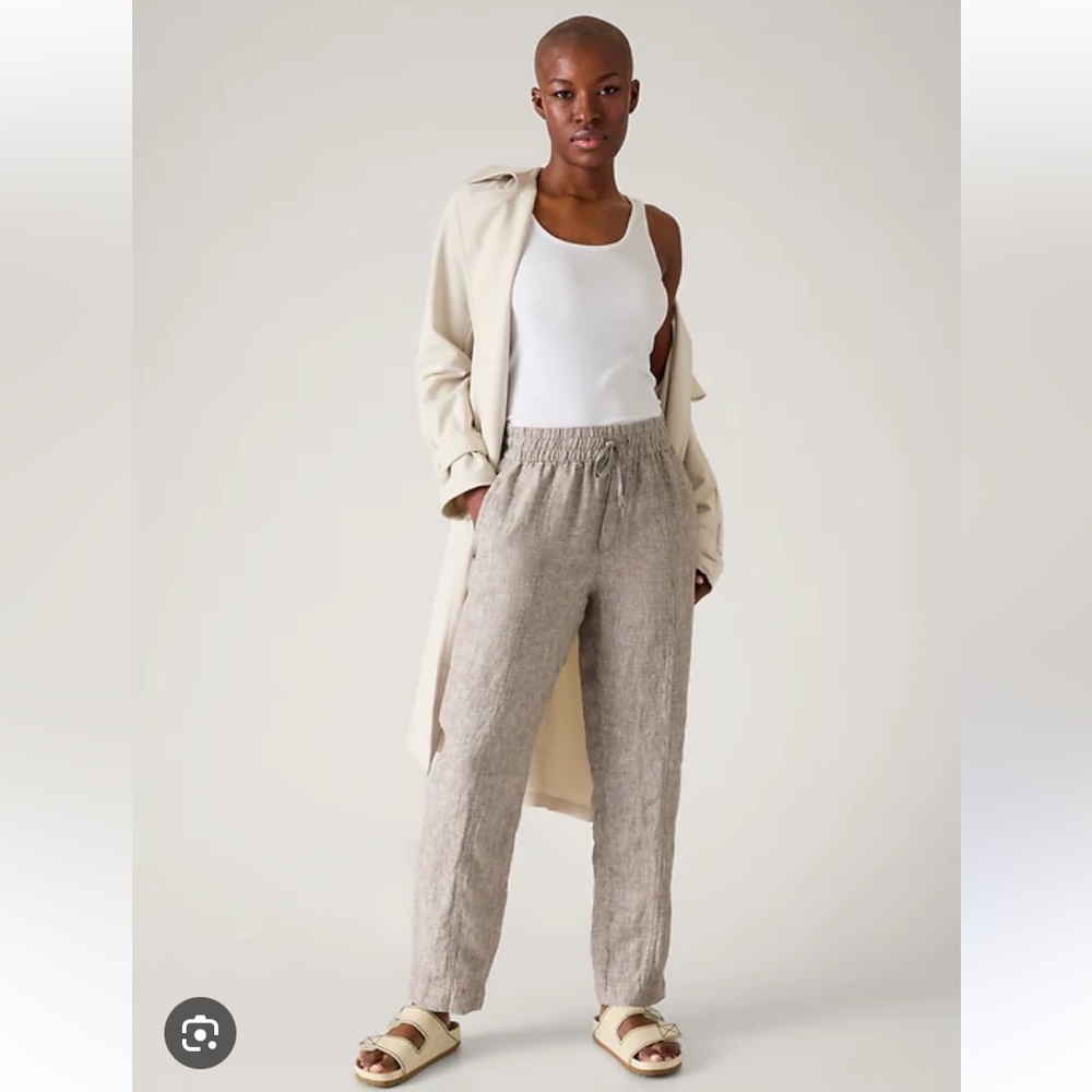 Athleta Beige Linen-Blend Cropped Pants